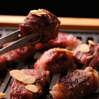 特選もつ焼きぷりもつ鍋大満足コース（大将特選牛ハラミ＋ぷりぷりもつ鍋＋小鉢＋豆腐＋麺食放）