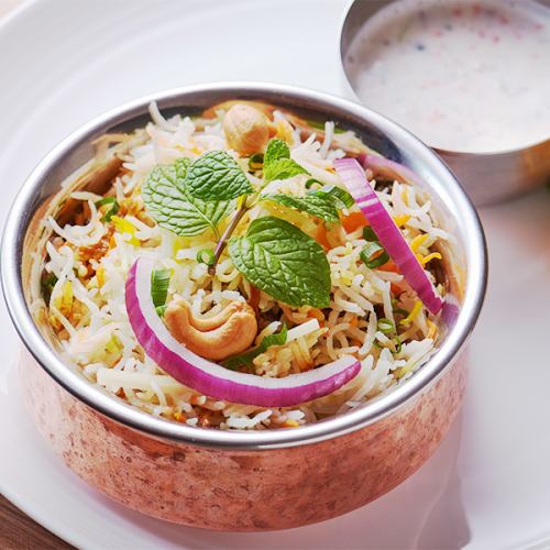 Vegetable Biryani (with raita)