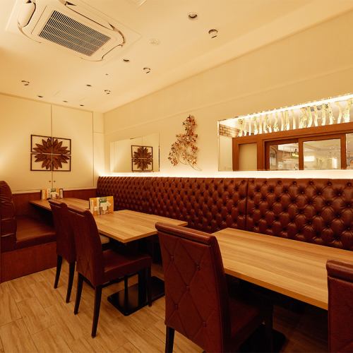 Extraordinary space and high-quality Indian and Thai food