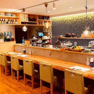 At the counter, you can enjoy the splendid handiwork of a skilled chef.