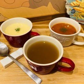 Corn cream soup / minestrone / onion soup