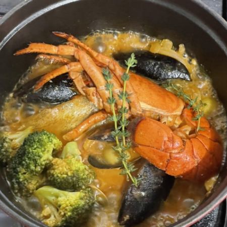 ◎ Gorgeous! Stew in staub (pot) ・ Umami of seafood! Acqua pazza ◎