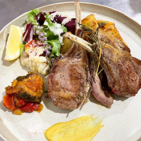 ◎The meat is soft♪ Now trending! Lamb thigh steak!◎