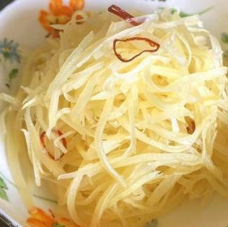 ジャガイモ千切りの和え物