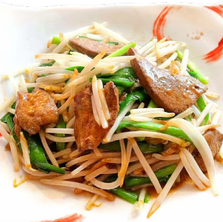 ニラとレバー、もやし炒め