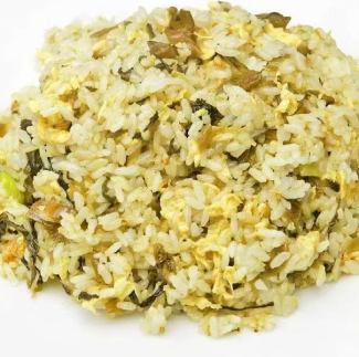 タカナ肉チャーハン