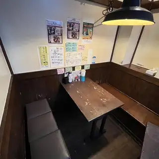 4名様テーブル