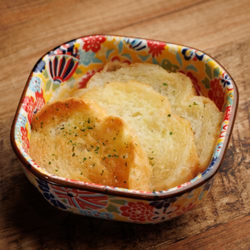 ガーリックトースト