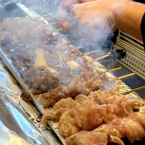 土佐備長炭で焼き上げる串