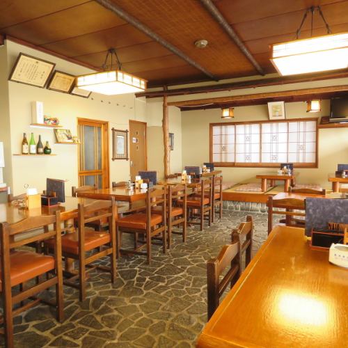 <p>We offer a relaxing and relaxing seating area for 2 to 6 people.A shopkeeper who loves soba will treat you with all your heart.</p>