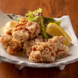 Delicious chicken skin lemon pepper