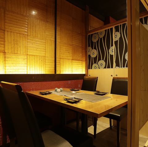 落ち着いた雰囲気ある店内は、2名様～団体様まで個室でご案内！