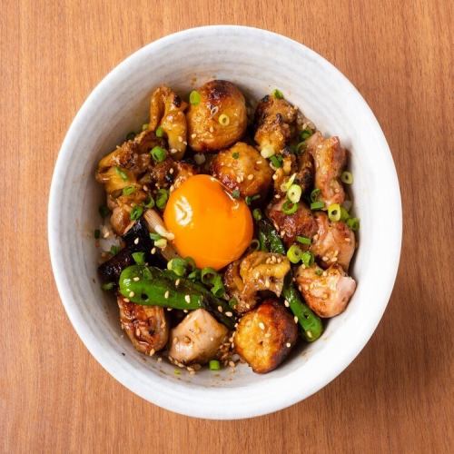 烤鸡肉串碗