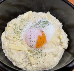 石焼チーズリゾット/石焼豚トロ葱塩炒飯