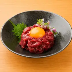 桜ユッケ