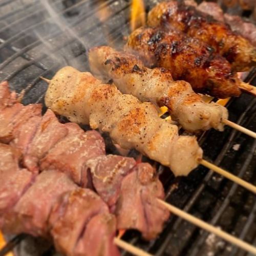 Craftsmanship! Fragrant Yakitori Grilled Over Charcoal