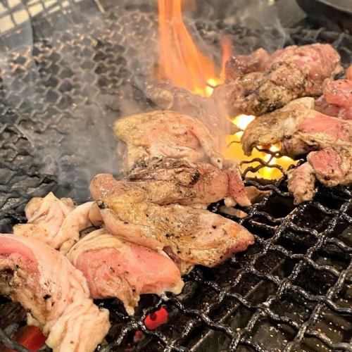 "Enjoy Kyushu Cuisine Course" 4,500 yen with 2 hours of all-you-can-drink ◎ Charbroiled Miyazaki Forest Chicken and 7 other dishes