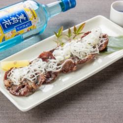 Salt-grilled green onion beef tongue