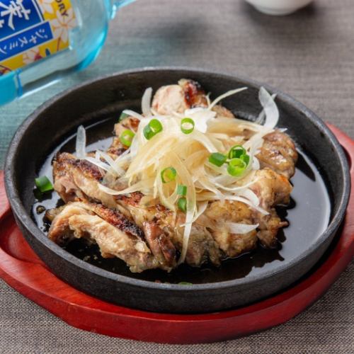 シンちゃん名物鶏のタタキ