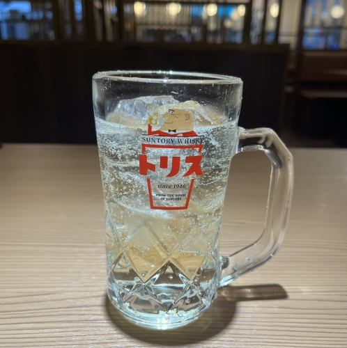 お酒のおともにハイボール！メガサイズも出来ます