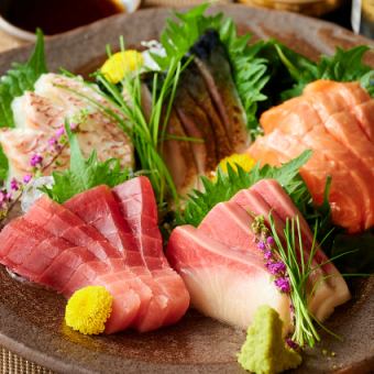 ☆迷ったらコレ☆【奏-KANADE-コース】鮮魚3点盛りや大山鶏焼きなど全9品 + 2h飲み放題付