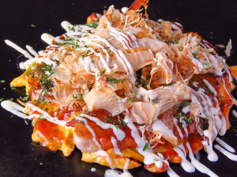 We offer a wide variety of fluffy and creamy okonomiyaki and monjayaki, from the standard to the more unusual.