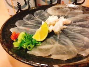 Tessa (blowfish sashimi)