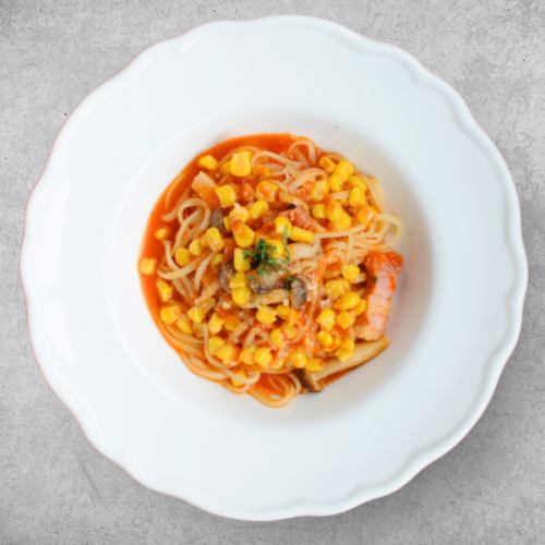Kids' tomato sauce pasta