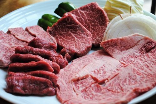 [This price is a bargain for this location and this quality of meat!] Courses with all-you-can-drink are available from 5,500 yen♪