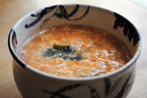 [Small soup for one person!] Egg and seaweed soup