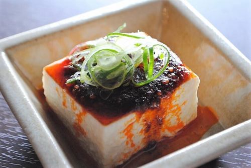 [Our specialty: Silken tofu!] Spicy cold tofu