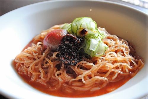 【こだわりの自家製生麺】ピビン麺