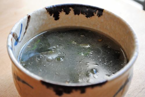 [Small soup for one person!] Beef and seaweed soup