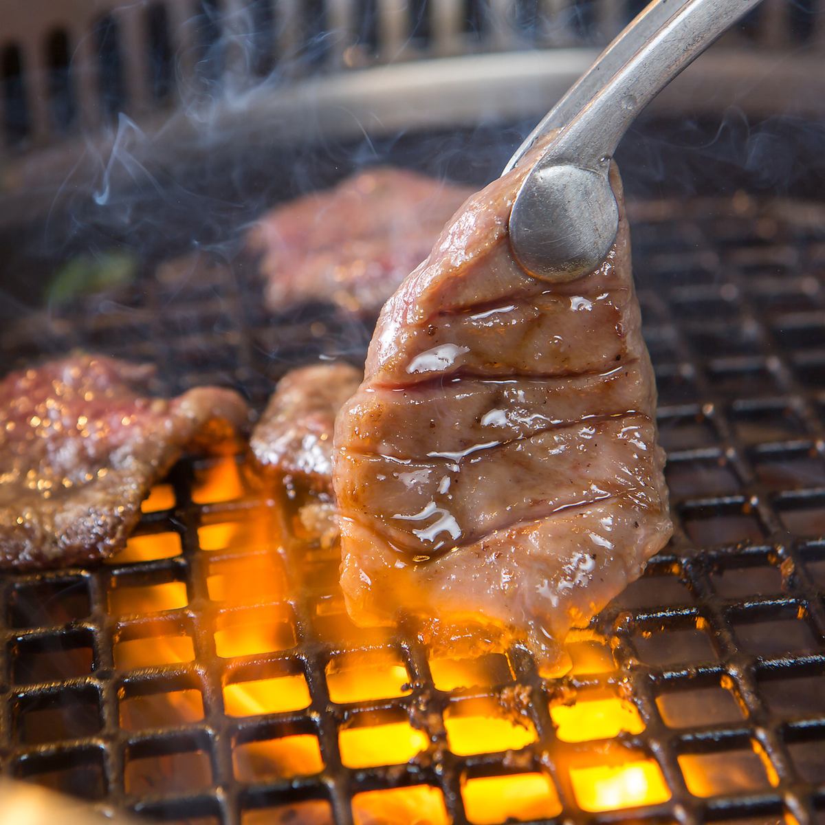 Enjoy delicious yakiniku in a relaxing, high-quality private room!