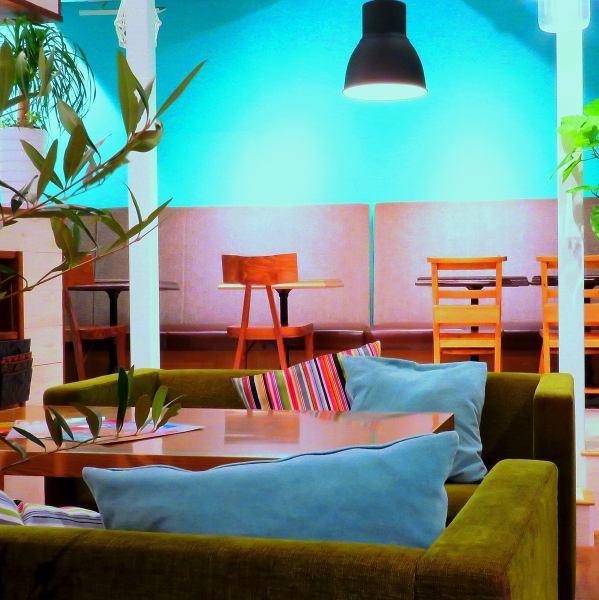 Produce extraordinary.The interior is cozy in green and pastel colors ◎ You can enjoy our proud handmade menu such as lunch and evening cafe rice as well as cafe time ☆ One person is welcome ☆ Take a break ... We will prepare such a space We are doing it.