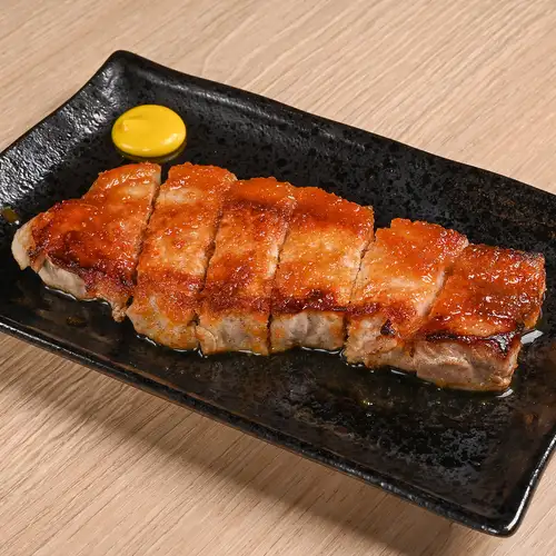 ジューシーなトンテキで満足感たっぷり