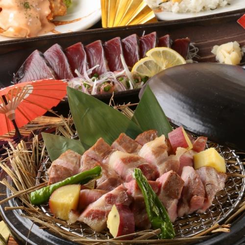 For farewell and welcome parties: 10 dishes including pork shoulder roast grilled over straw, seared bonito, and fried foods ◇ 2 hours all-you-can-drink included for 4,500 yen