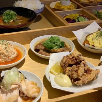 [120 minutes of all-you-can-drink included on weekday nights only] "9 dishes in total" Very popular with women! TSUKUMO's girls' party course