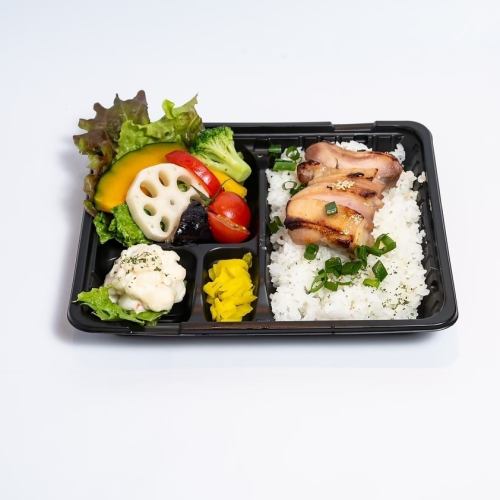 Salt-Koji Grilled Chicken and Healthy Vegetable Lunch Box