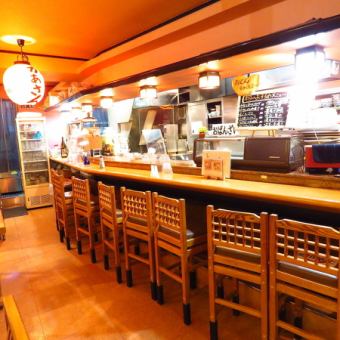 お一人様でもお気軽にご利用頂けるカウンター席をご用意しております♪