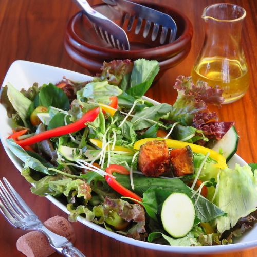 野菜3倍!!ログキャンプサラダ