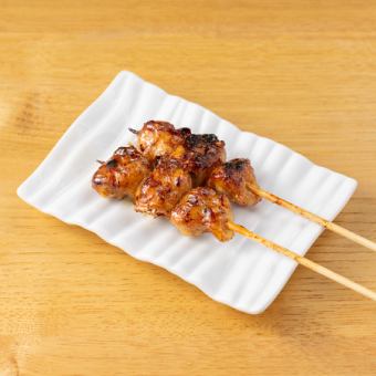 每块大腿骨（酱汁/盐）