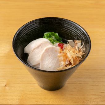 梅子茶饭配香浓鸡汤