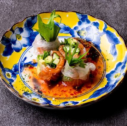 Fresh spring rolls with Norwegian salmon and avocado