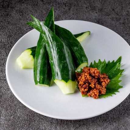 Crispy cucumber with special meat miso sauce