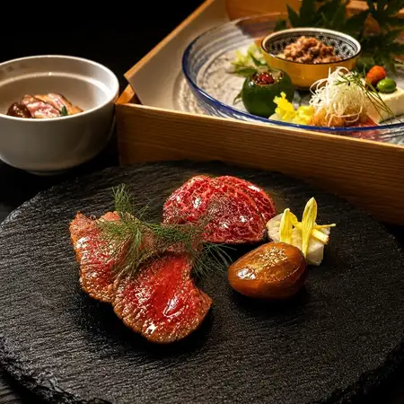 August Limited Edition: Sunflower (Himawari) Nine-Course Meal - ¥8800