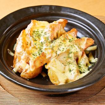 Grilled potato with mentaiko cheese