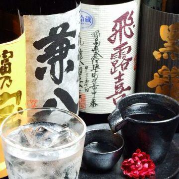 お寿司に合う日本酒各種取り揃えております！！