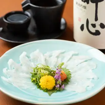 鱧のうす造り