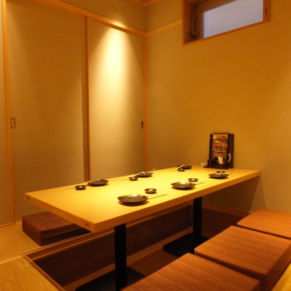 Our private rooms with sunken seating can accommodate banquets for up to 40 people!